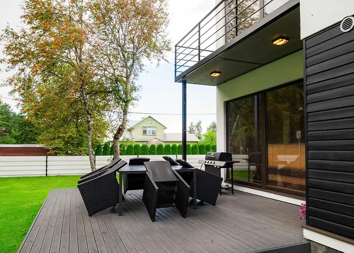 Family House Appartamento Pärnu
